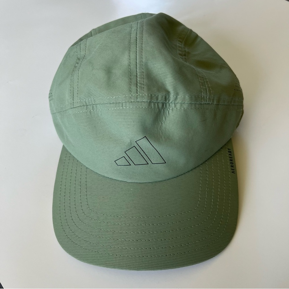 EUC Adidas Aeroready Running outdoor women’s hat, 5 panel